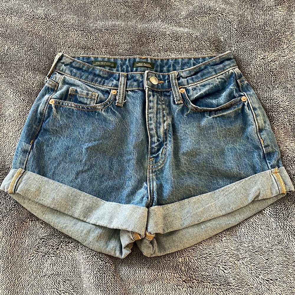 Wild Fable women’s high rise mom shorts